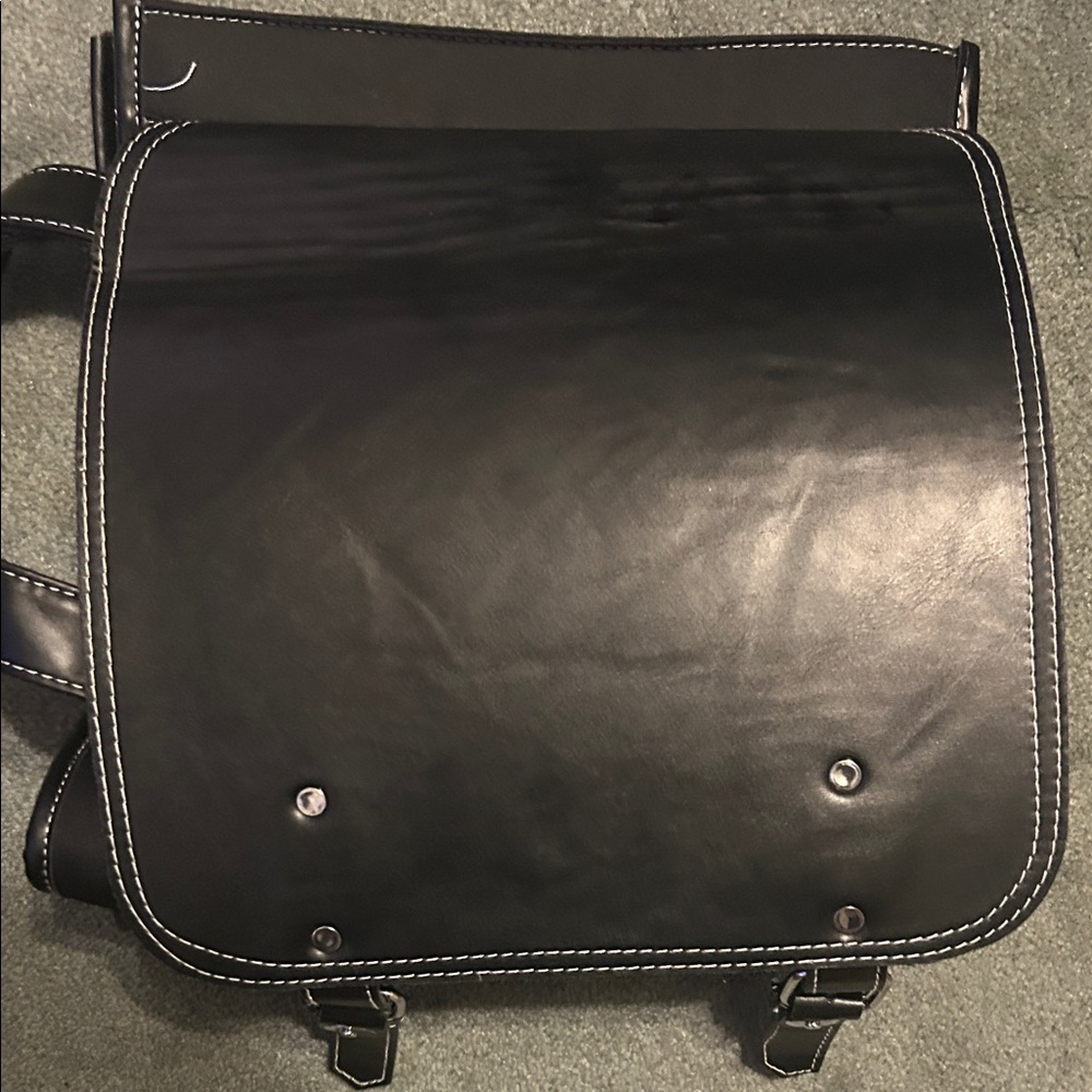 Black Leather Men's Backpack - Picture 8 of 8